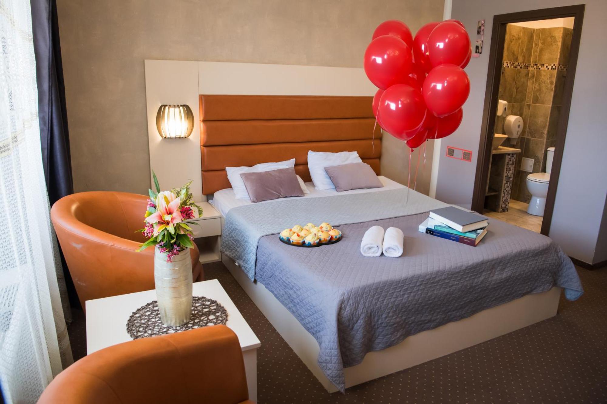Mbi Travel Inn Craiova Exteriör bild