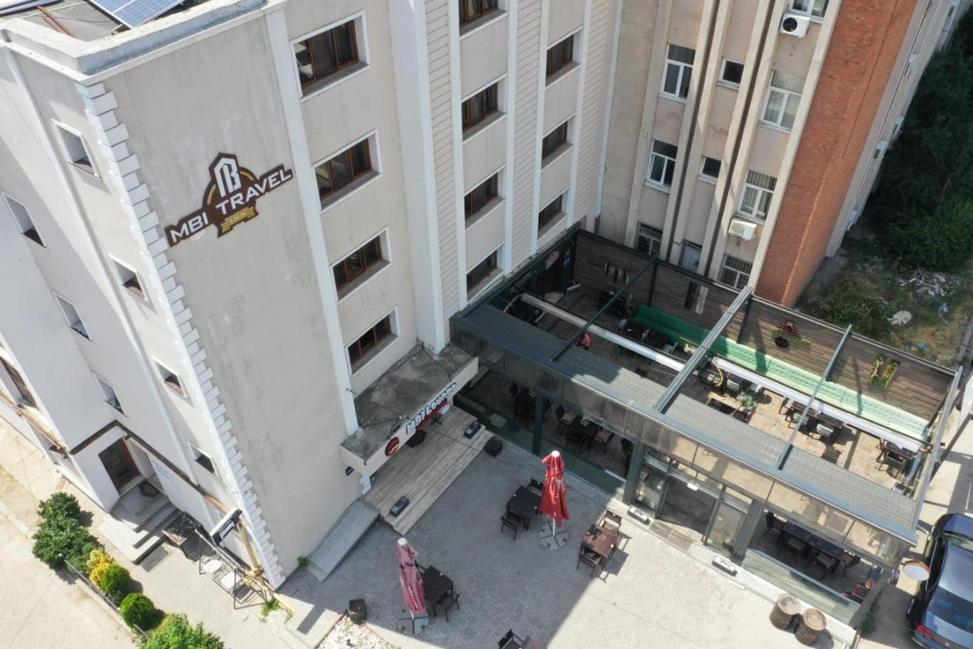 Mbi Travel Inn Craiova Exteriör bild