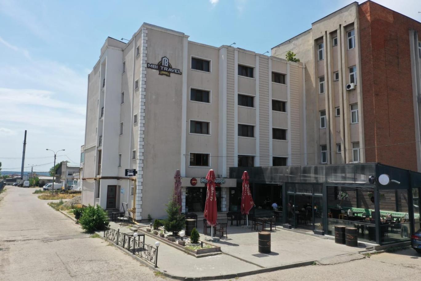 Mbi Travel Inn Craiova Exteriör bild